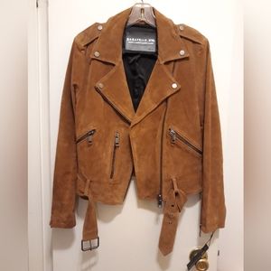 NWT Bagatelle NYC Rust, Genuine suede Belted biker jacket size Medium